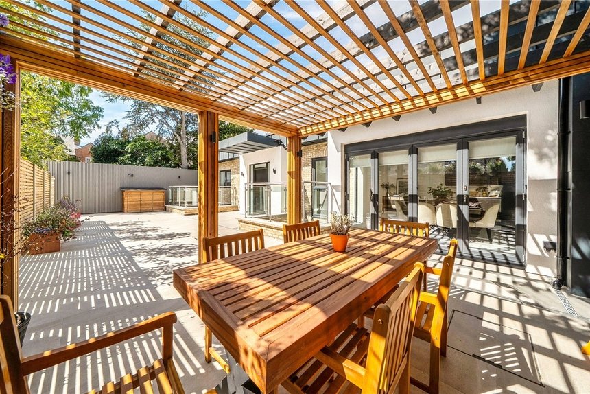 let agreed rosemont road london 74106 - Gibbs Gillespie