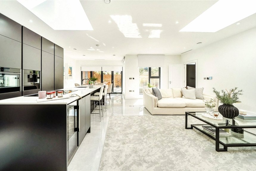 let agreed rosemont road london 74106 - Gibbs Gillespie