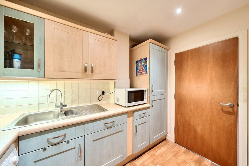 let agreed penn place london 74308 - Gibbs Gillespie