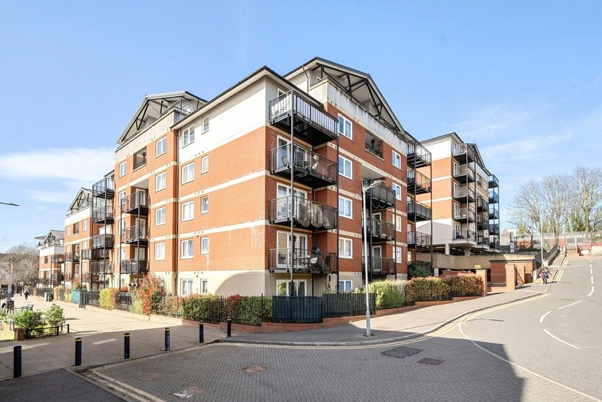 let agreed penn place london 74308 - Gibbs Gillespie