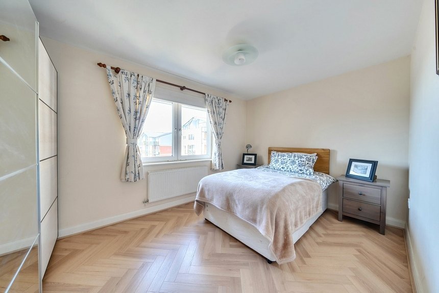 let agreed penn place london 74308 - Gibbs Gillespie