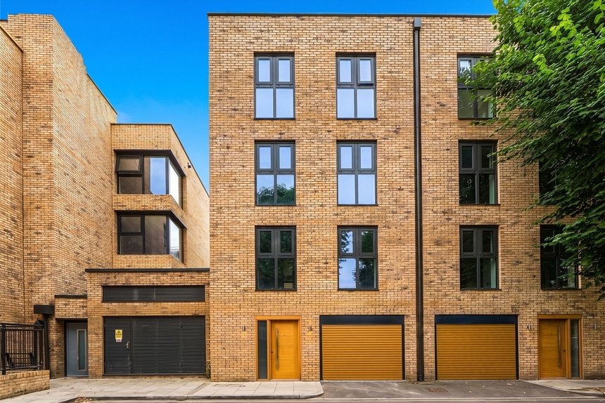 for sale bamborough gardens london 74528 - Gibbs Gillespie