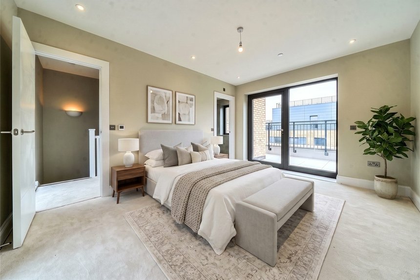 for sale bamborough gardens london 74528 - Gibbs Gillespie