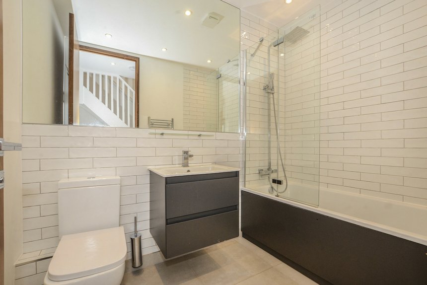 to let bacon lane london 74728 - Gibbs Gillespie