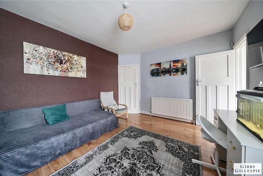 under offer locket road london 8649 - Gibbs Gillespie