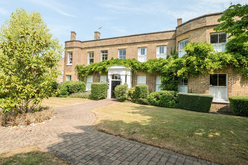 sold manor house london 8687 - Gibbs Gillespie