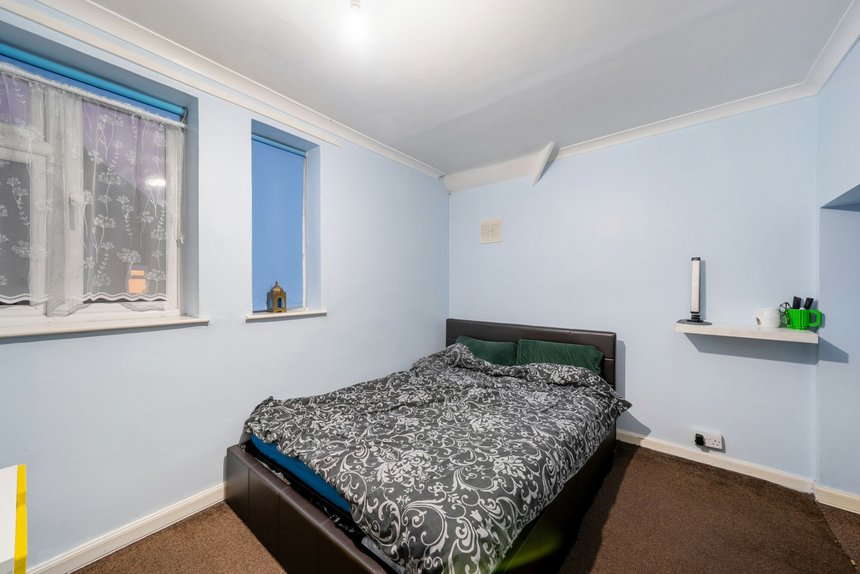 for sale newdigate road east london 8927 - Gibbs Gillespie