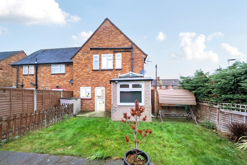 for sale newdigate road east london 8927 - Gibbs Gillespie