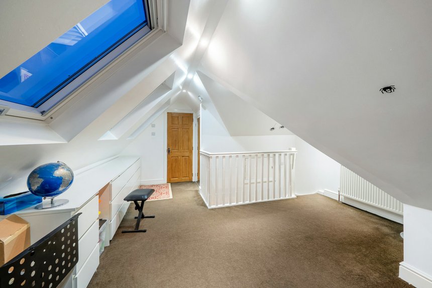 for sale newdigate road east london 8927 - Gibbs Gillespie