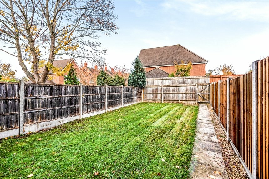 under offer goodhall close london 9153 - Gibbs Gillespie