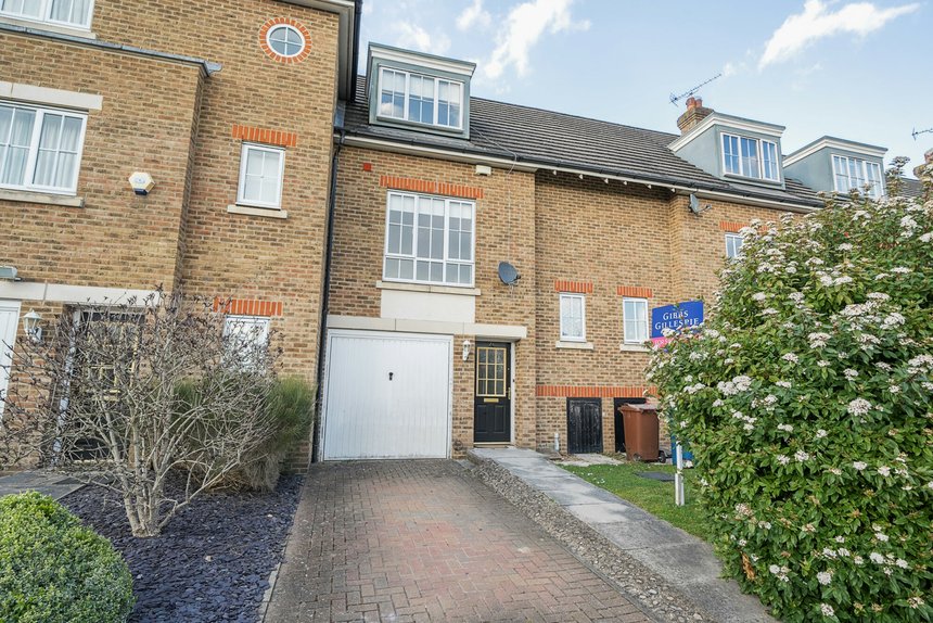 under offer goodhall close london 9153 - Gibbs Gillespie