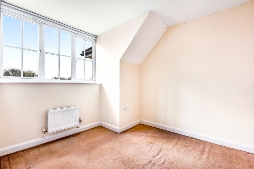 under offer goodhall close london 9153 - Gibbs Gillespie