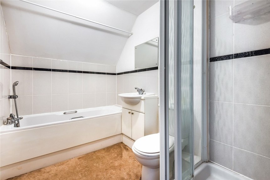 under offer goodhall close london 9153 - Gibbs Gillespie