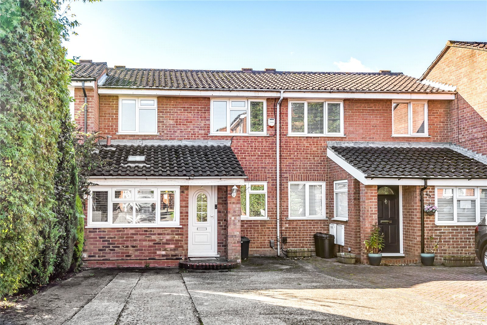 4 bedroom House for sale in Cranston Close, Ickenham, Uxbridge