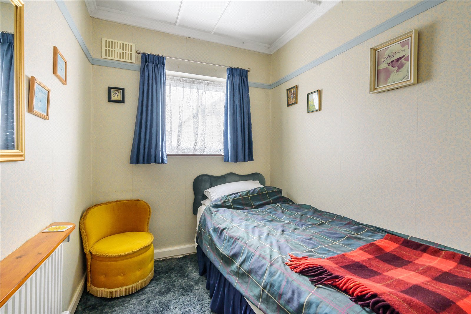 4 bedroom House for sale in Eastcote Road, Ruislip, Middlesex, HA4