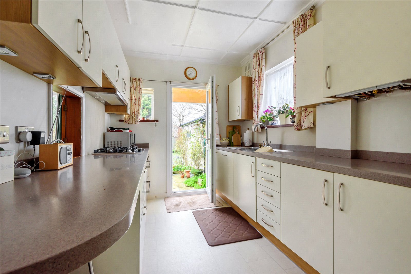 4 bedroom House for sale in Eastcote Road, Ruislip, Middlesex, HA4