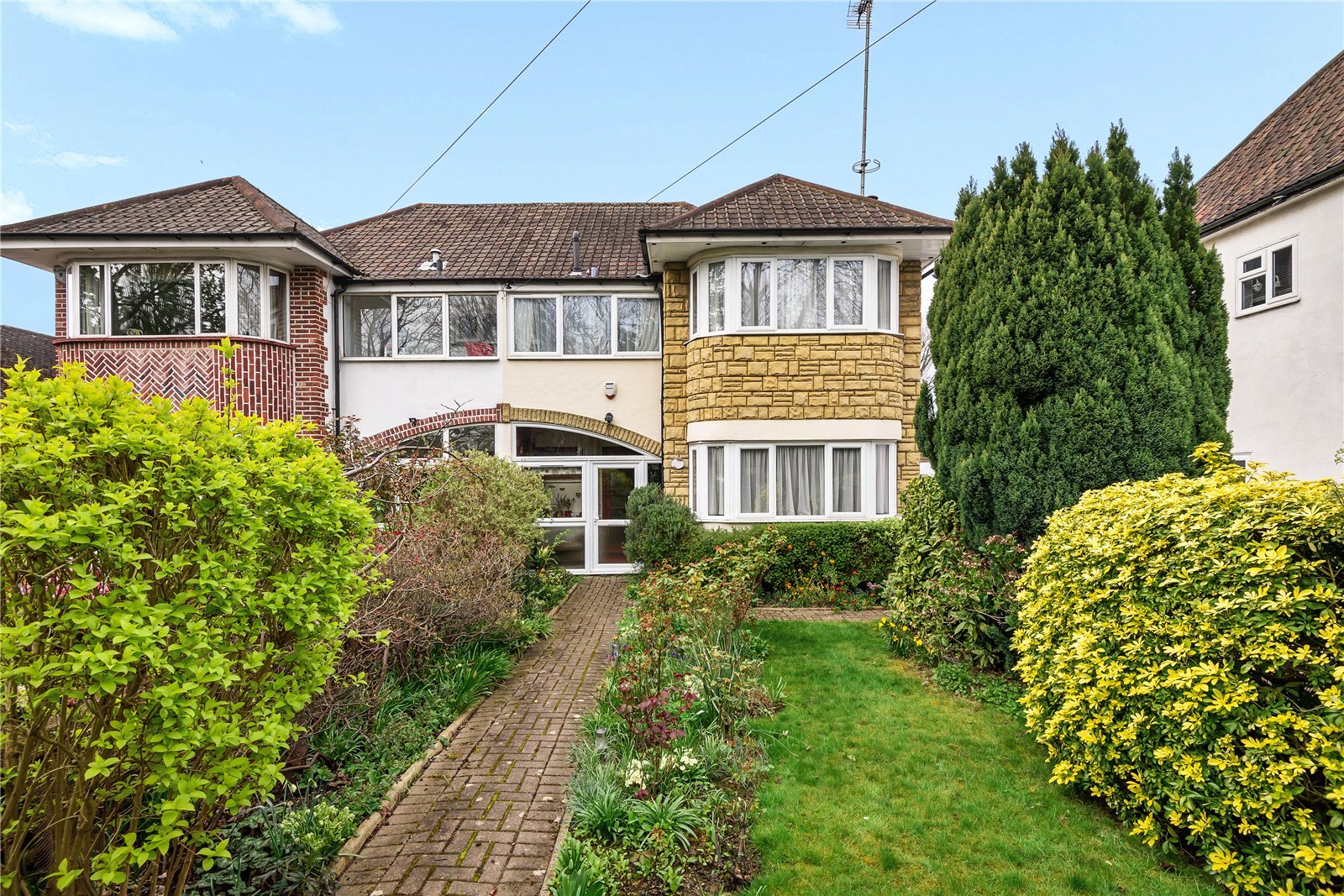 4 bedroom House for sale in Eastcote Road, Ruislip, Middlesex, HA4