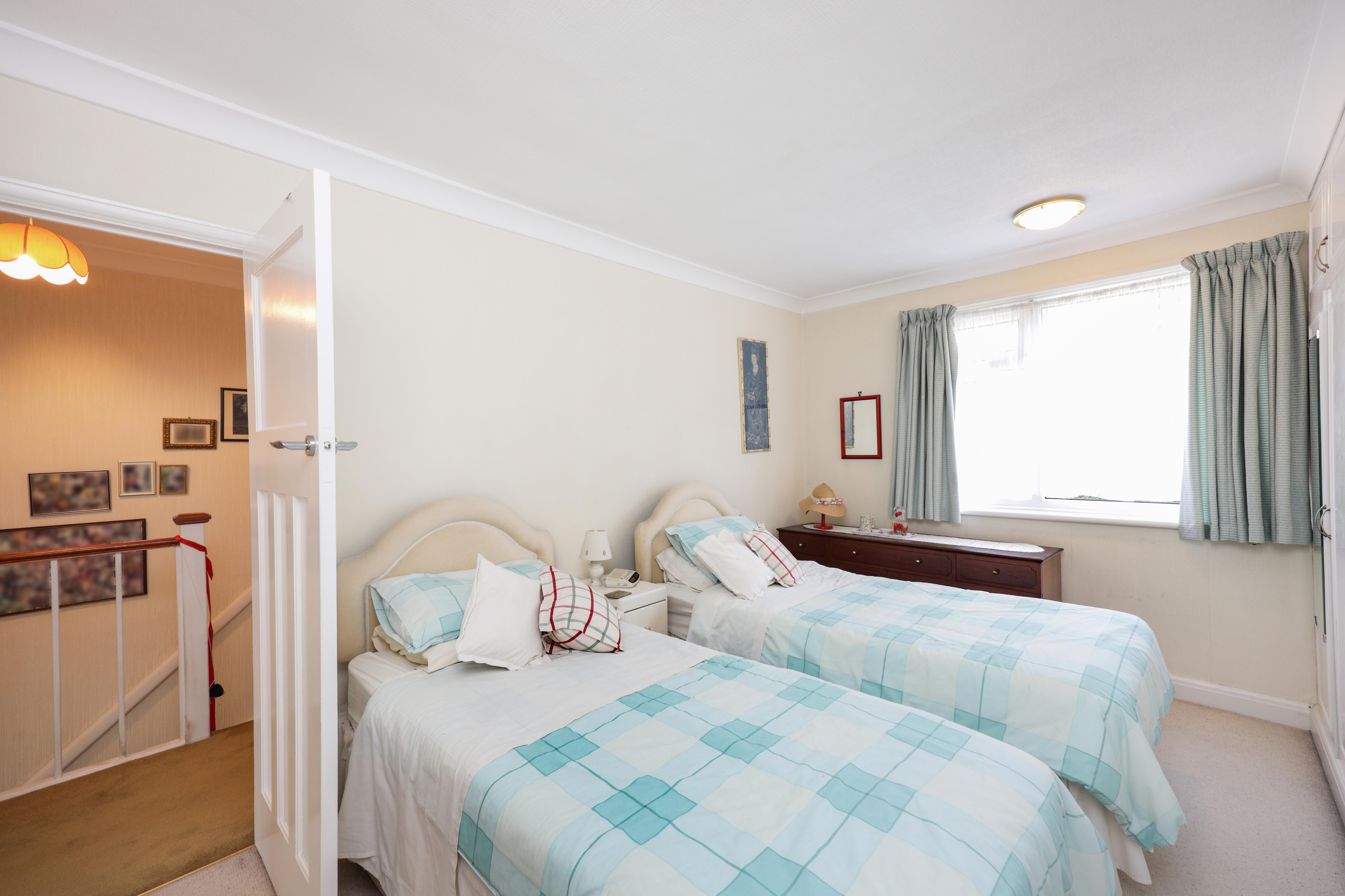 3 bedroom House for sale in Durley Avenue, Pinner, Middlesex, HA5 Gibbs Gillespie