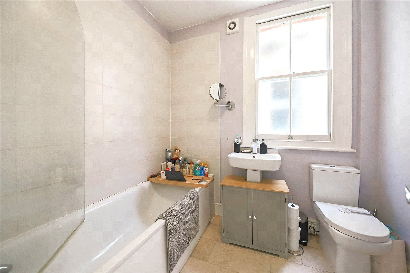 2 bedroom Flat/Apartment for sale in Craven Avenue, Ealing, W5 Gibbs