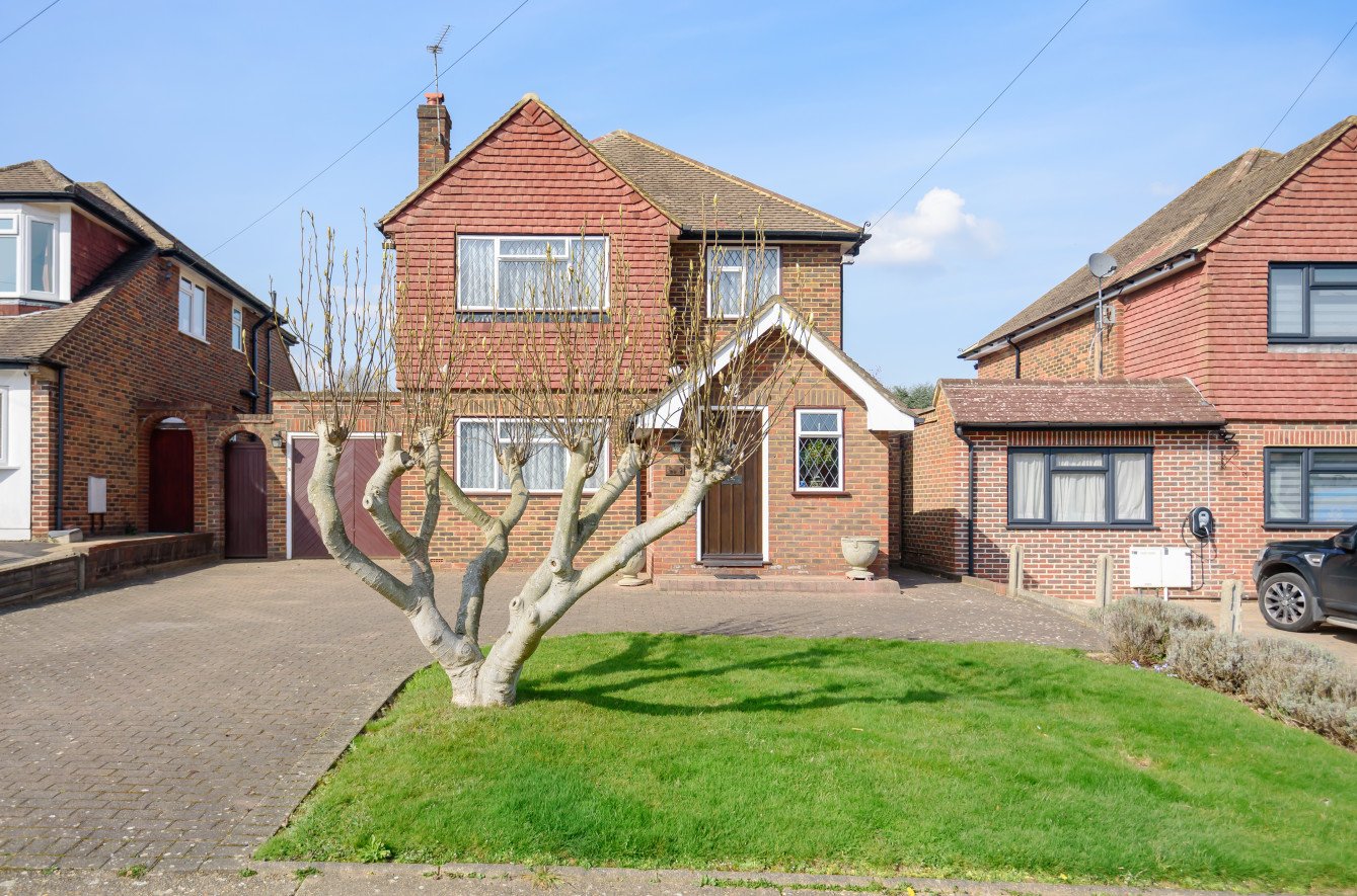 3 bedroom House for sale in Norman Crescent, Pinner, Middx, HA5 Gibbs