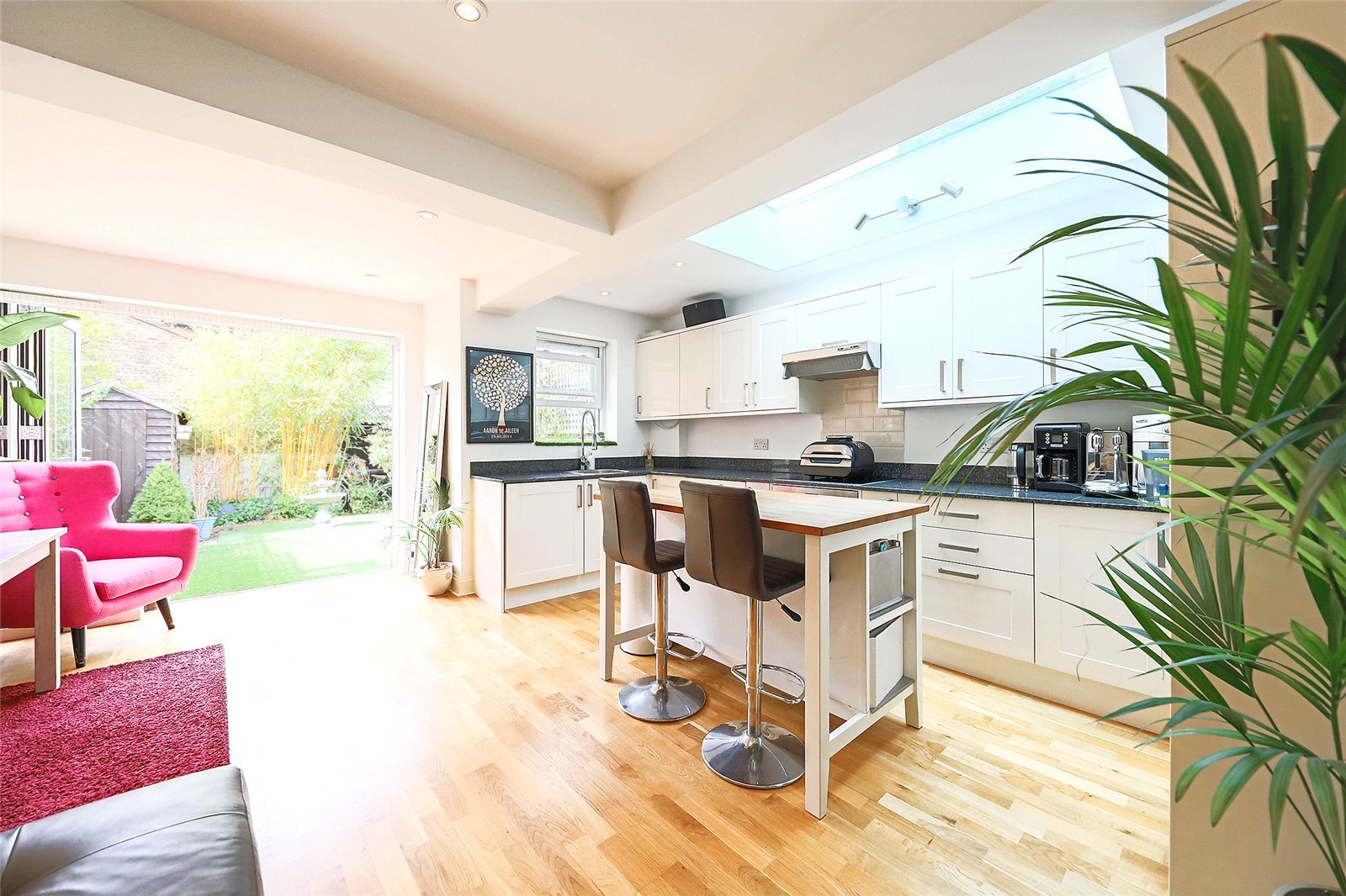 2 bedroom Flat/Apartment for sale in Haven Lane, Ealing, London, W5