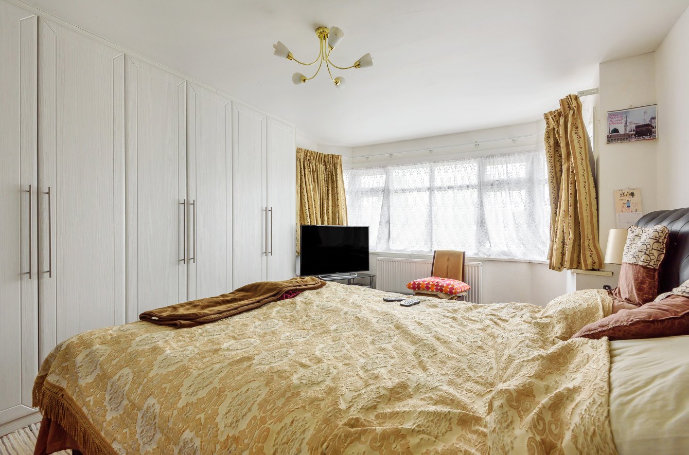 6 bedroom House for sale in Sudbury Court Drive, Harrow, Middlesex, HA1