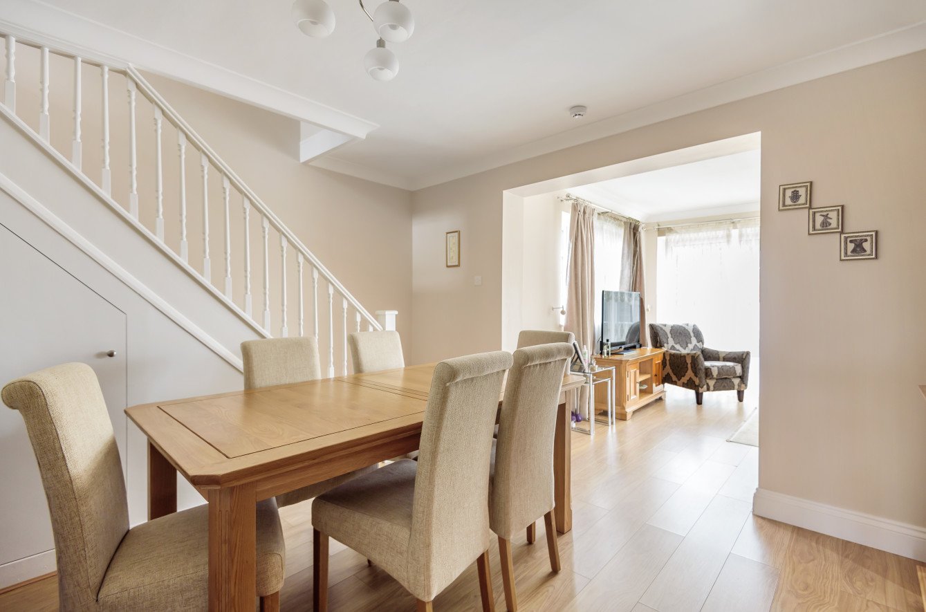 4 bedroom House for sale in West Hatch Manor, Ruislip, Middlesex, HA4