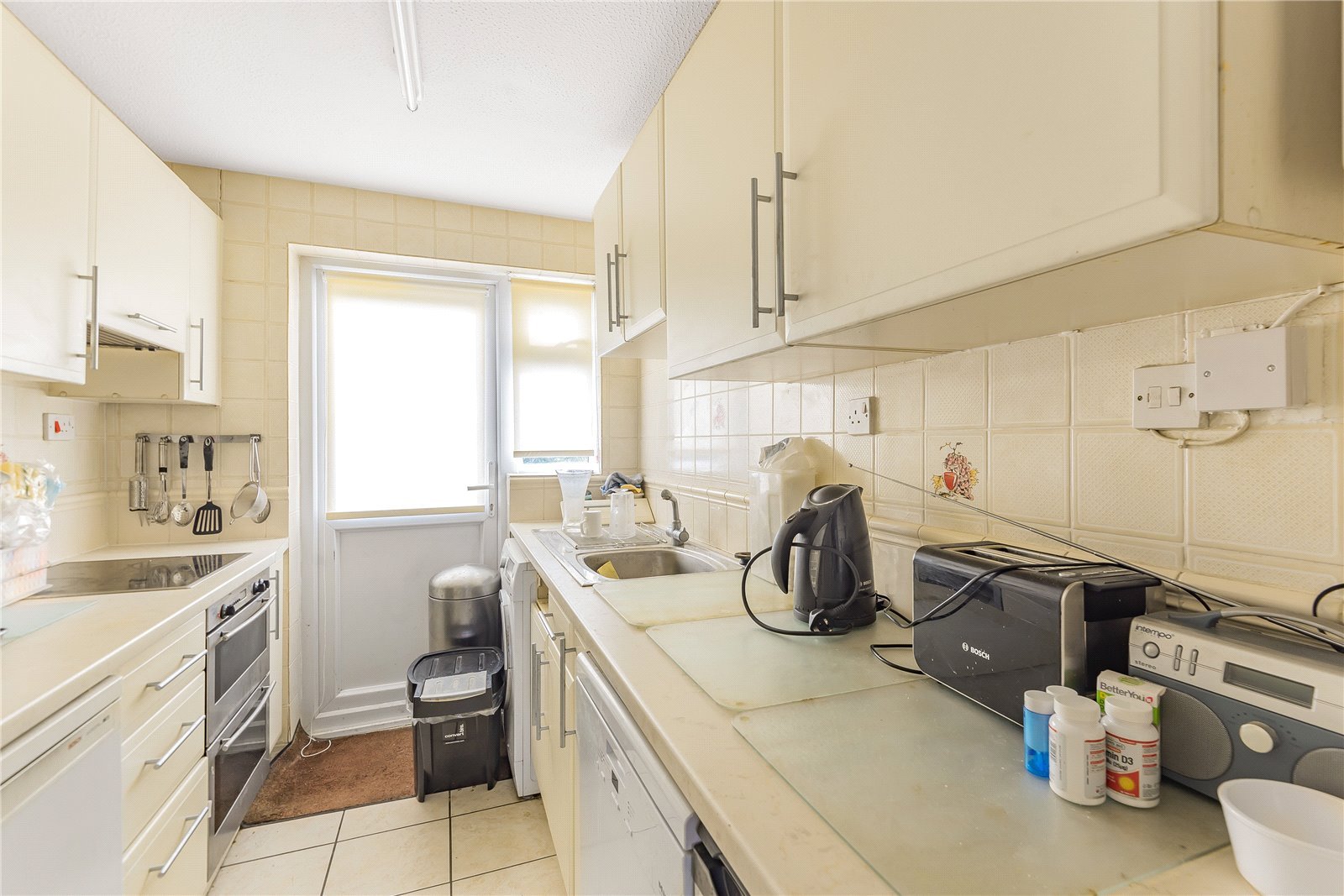 3 bedroom House for sale in Haslam Close, Ickenham, Uxbridge, Middlesex
