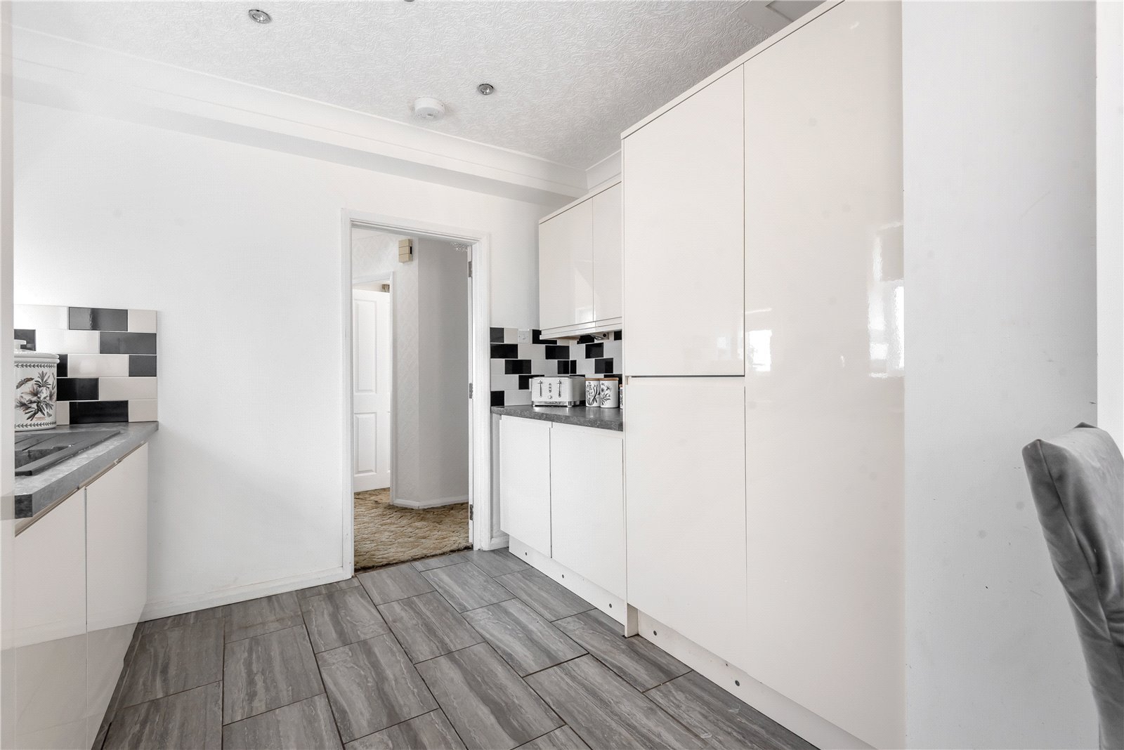 4 bedroom House for sale in Queens Walk, Ruislip, Middlesex, HA4