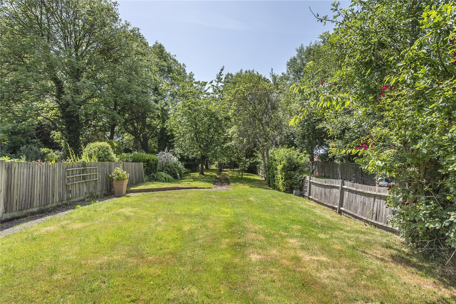 3 bedroom House for sale in Hillcroft Crescent, Watford, WD19 Gibbs