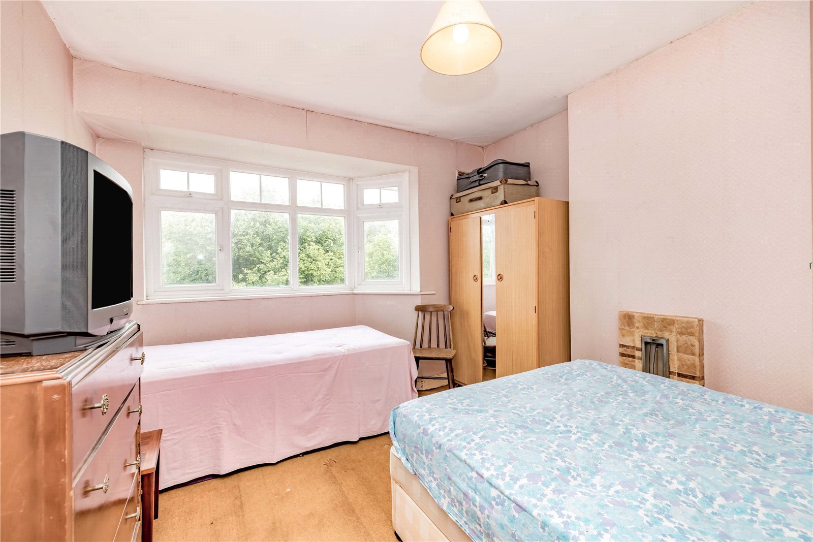 3 bedroom House for sale in Hillcroft Crescent, Oxhey Hall, Watford