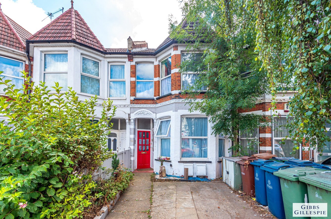 2 bedroom for sale in Pinner Road, Harrow, HA1 Gibbs Gillespie