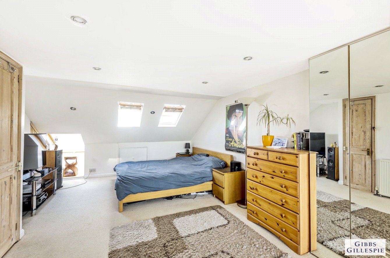 4 bedroom House for sale in Bolton Road, Harrow, Middlesex, HA1 Gibbs