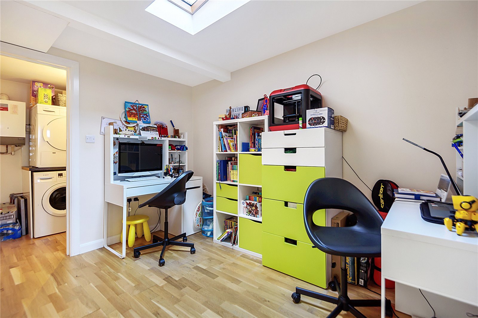 3 bedroom House for sale in Farmlands, Pinner, Middlesex, HA5 Gibbs