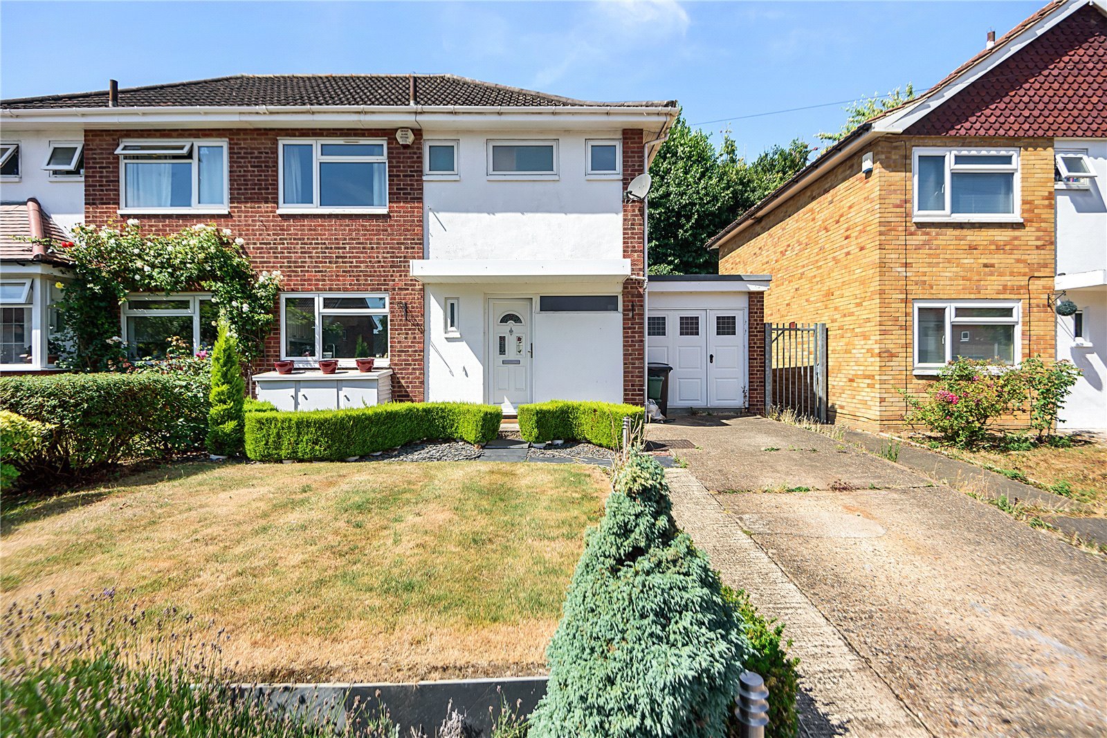 3 bedroom House for sale in Farmlands, Pinner, Middlesex, HA5 Gibbs