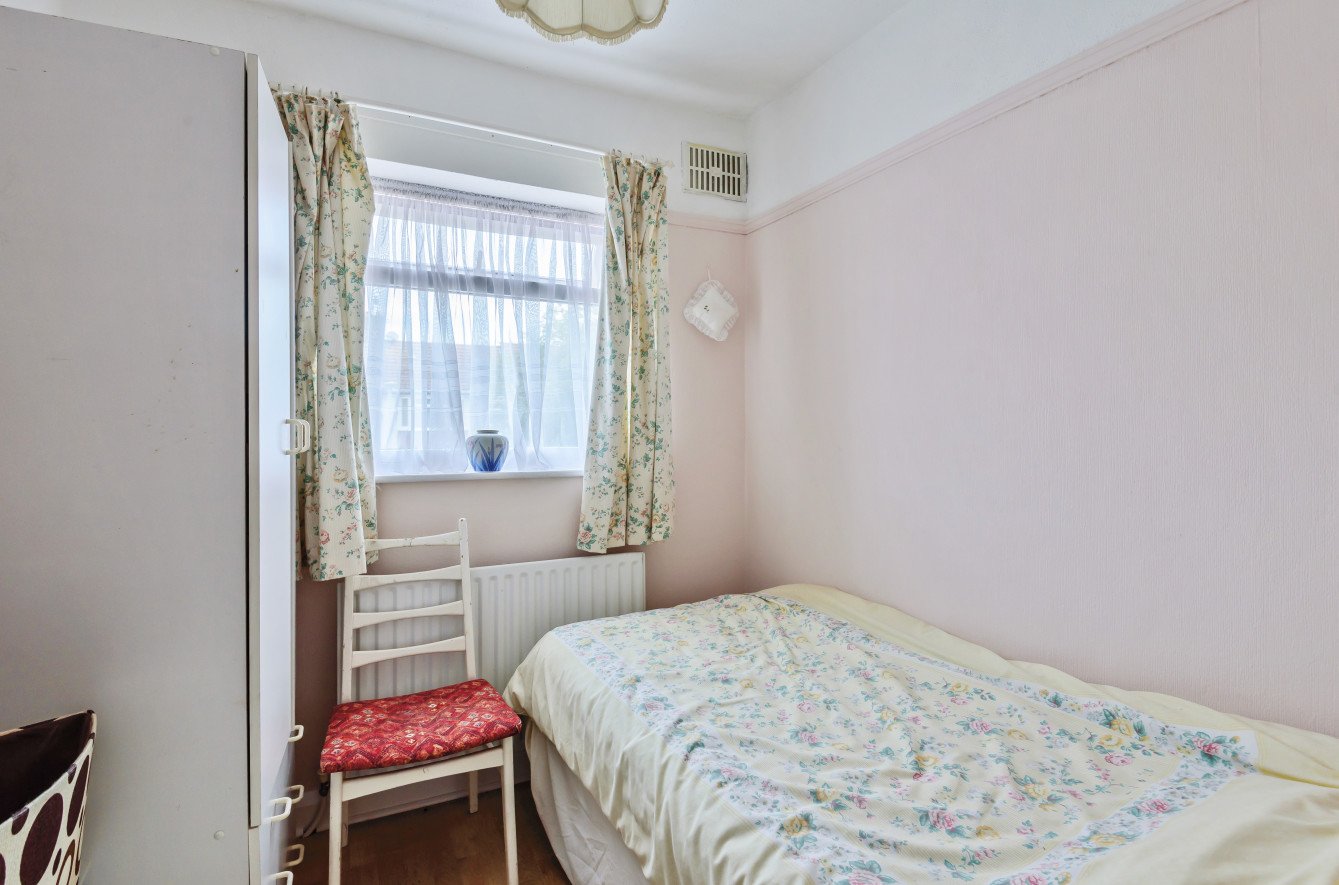 3 bedroom House for sale in Bedford Road, Ruislip, Middlesex, HA4