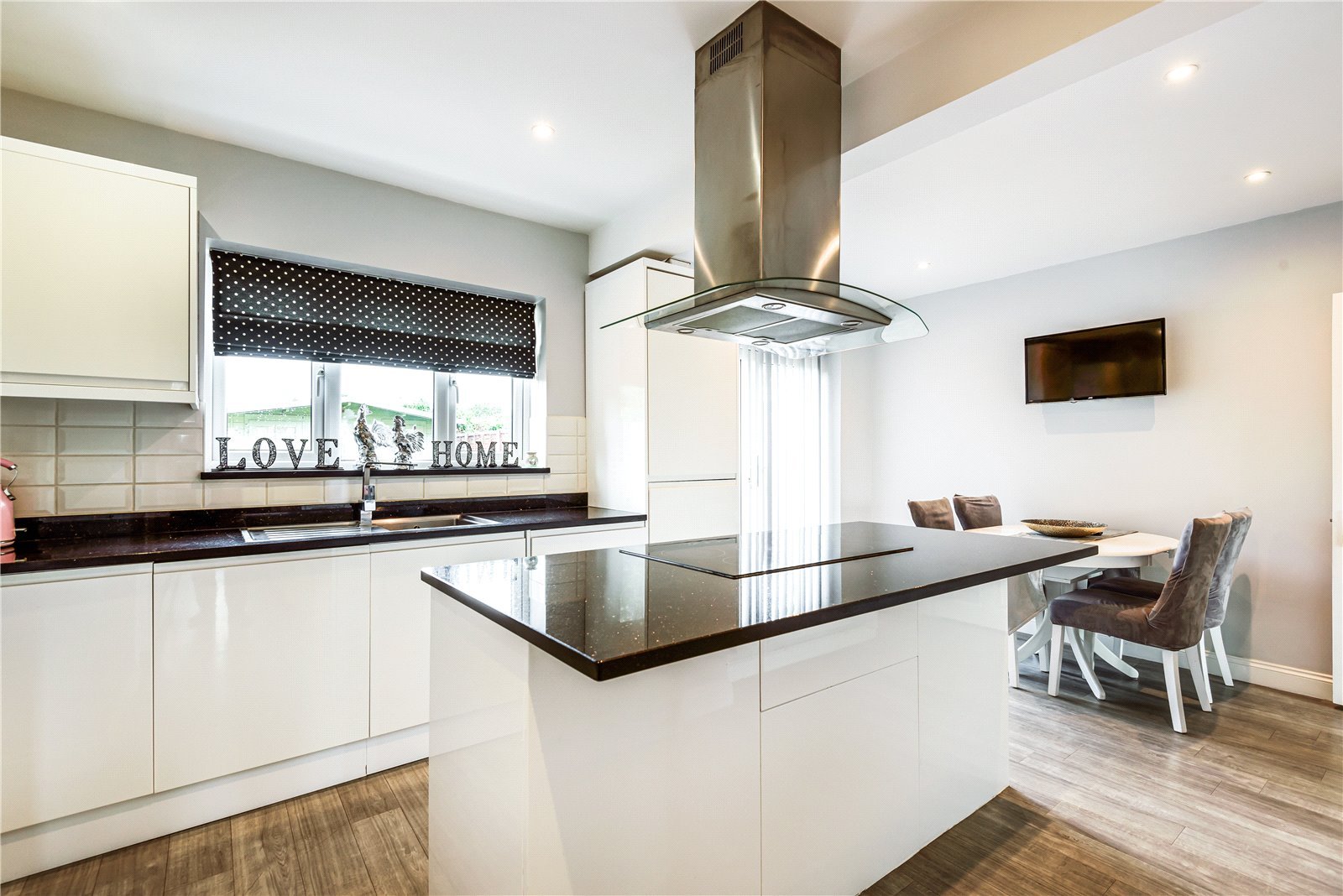 3 bedroom House for sale in Newdigate Green, Harefield, Uxbridge