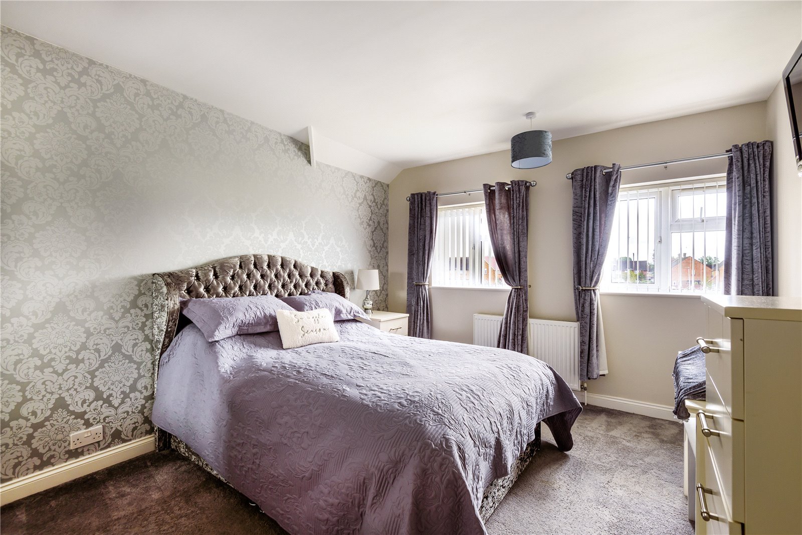 3 bedroom House for sale in Newdigate Green, Harefield, Uxbridge