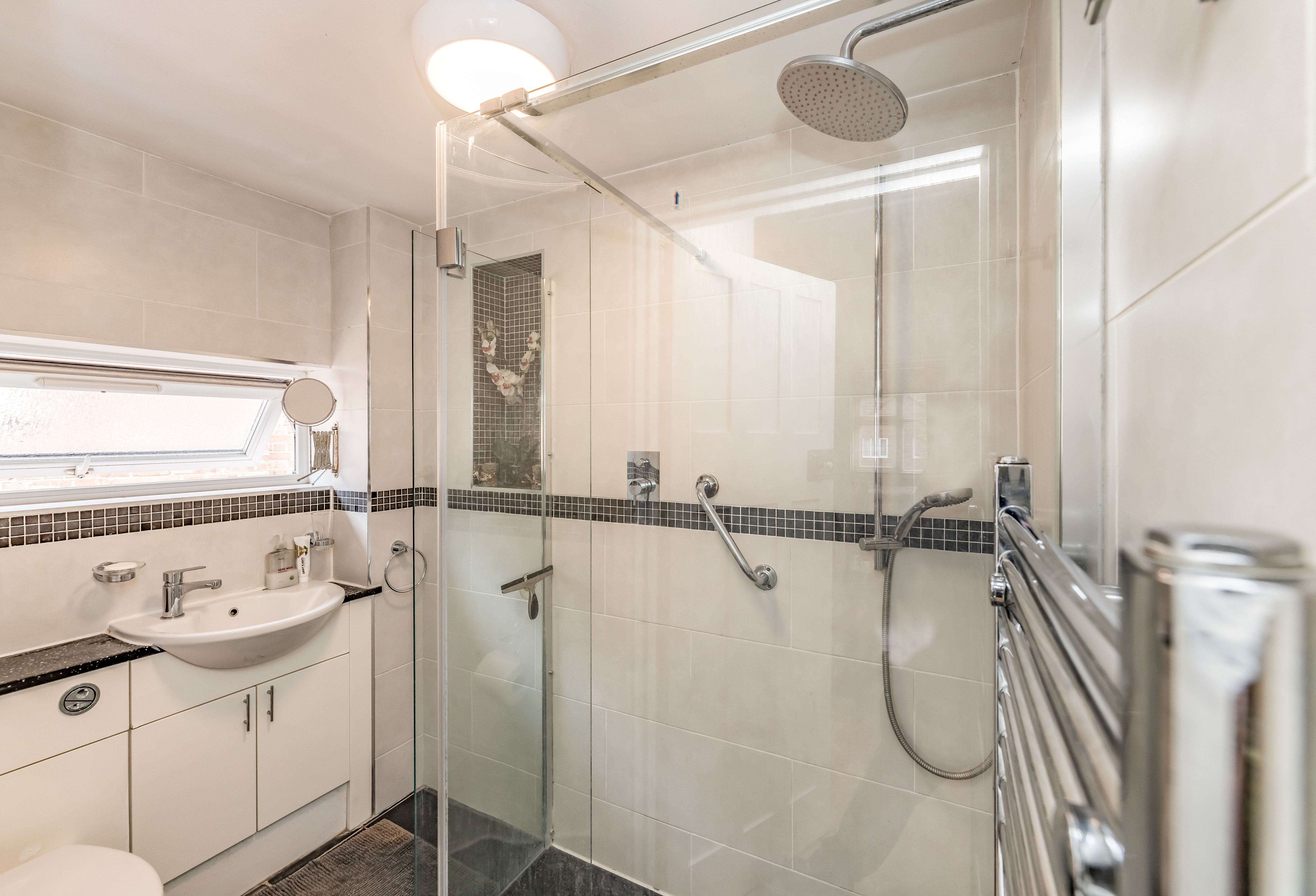 4 bedroom House for sale in Rickmansworth Road, Northwood, Middlesex