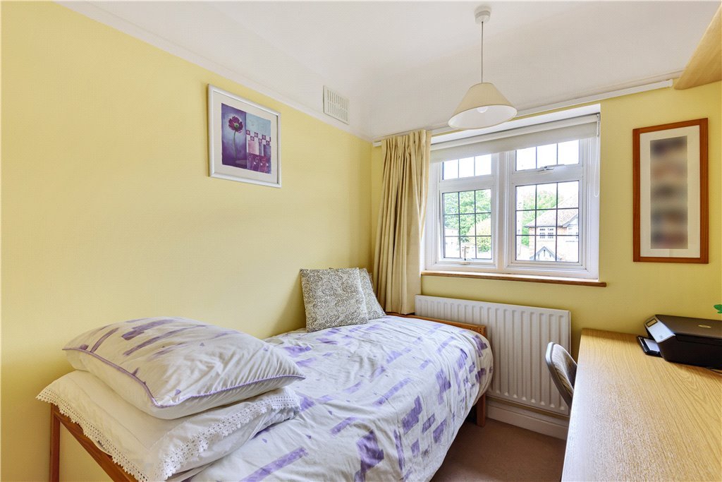 3 bedroom House for sale in Elmbridge Drive, Ruislip, Middlesex, HA4