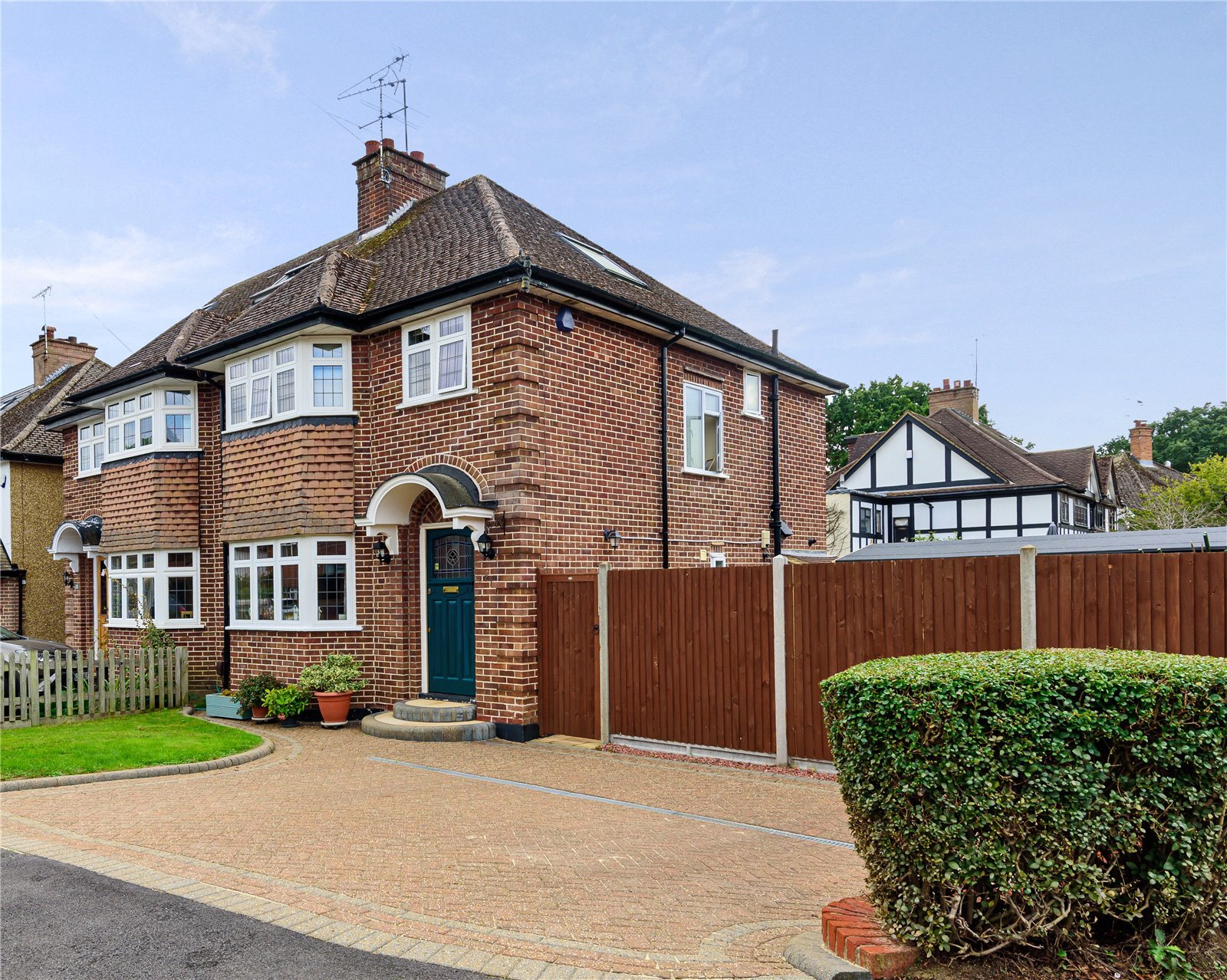 3 bedroom House for sale in Elmbridge Drive, Ruislip, Middlesex, HA4