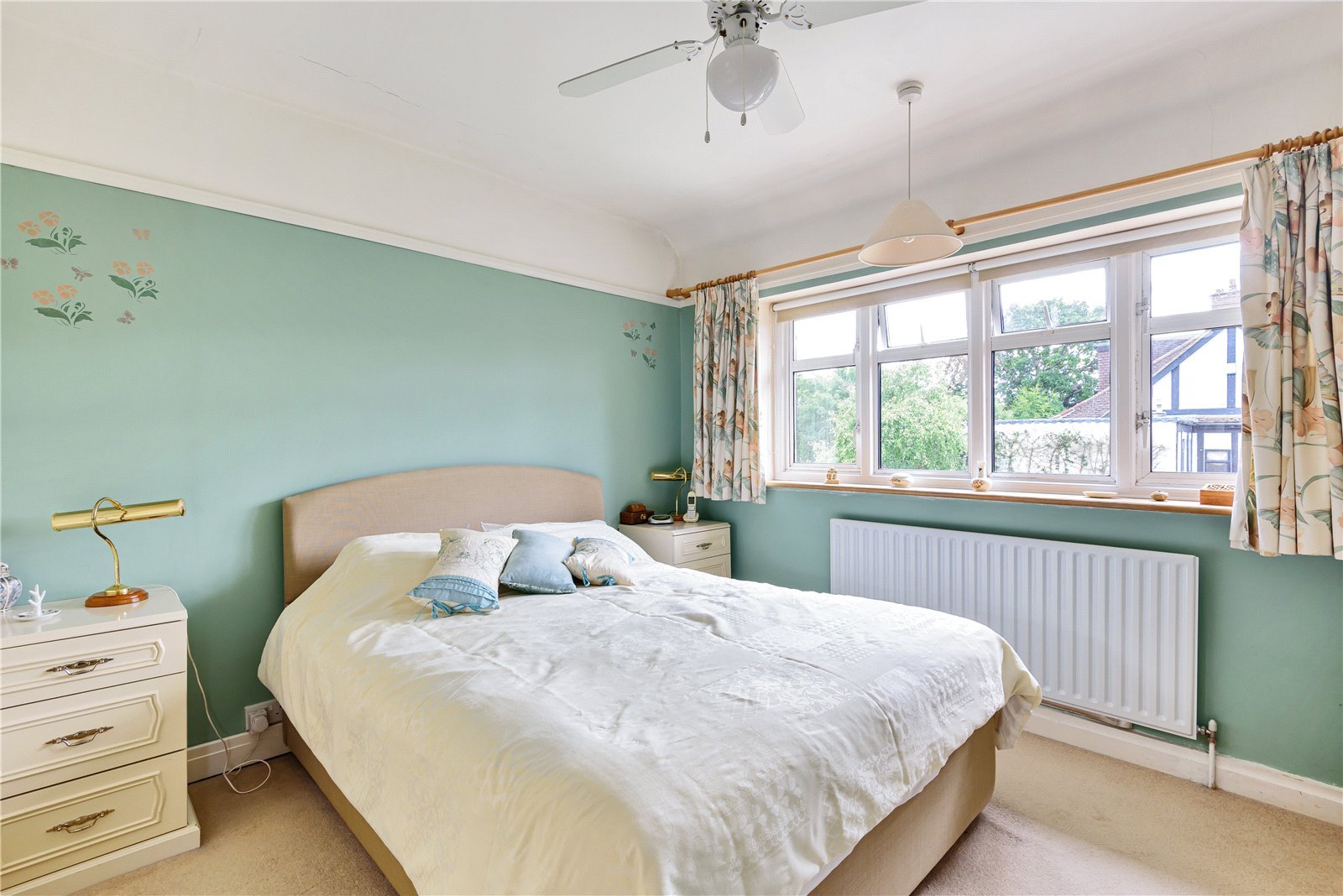 3 bedroom House for sale in Elmbridge Drive, Ruislip, Middlesex, HA4