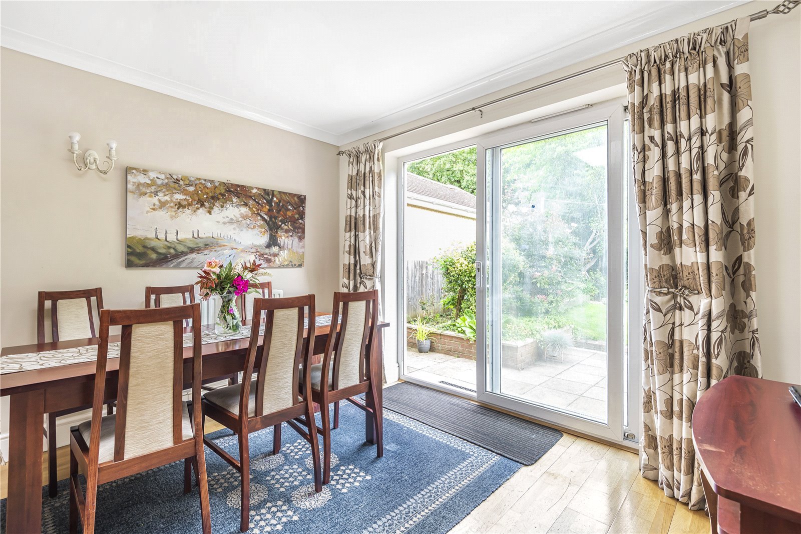 4 bedroom House for sale in Hoylake Crescent, Ickenham, Middlesex, UB10