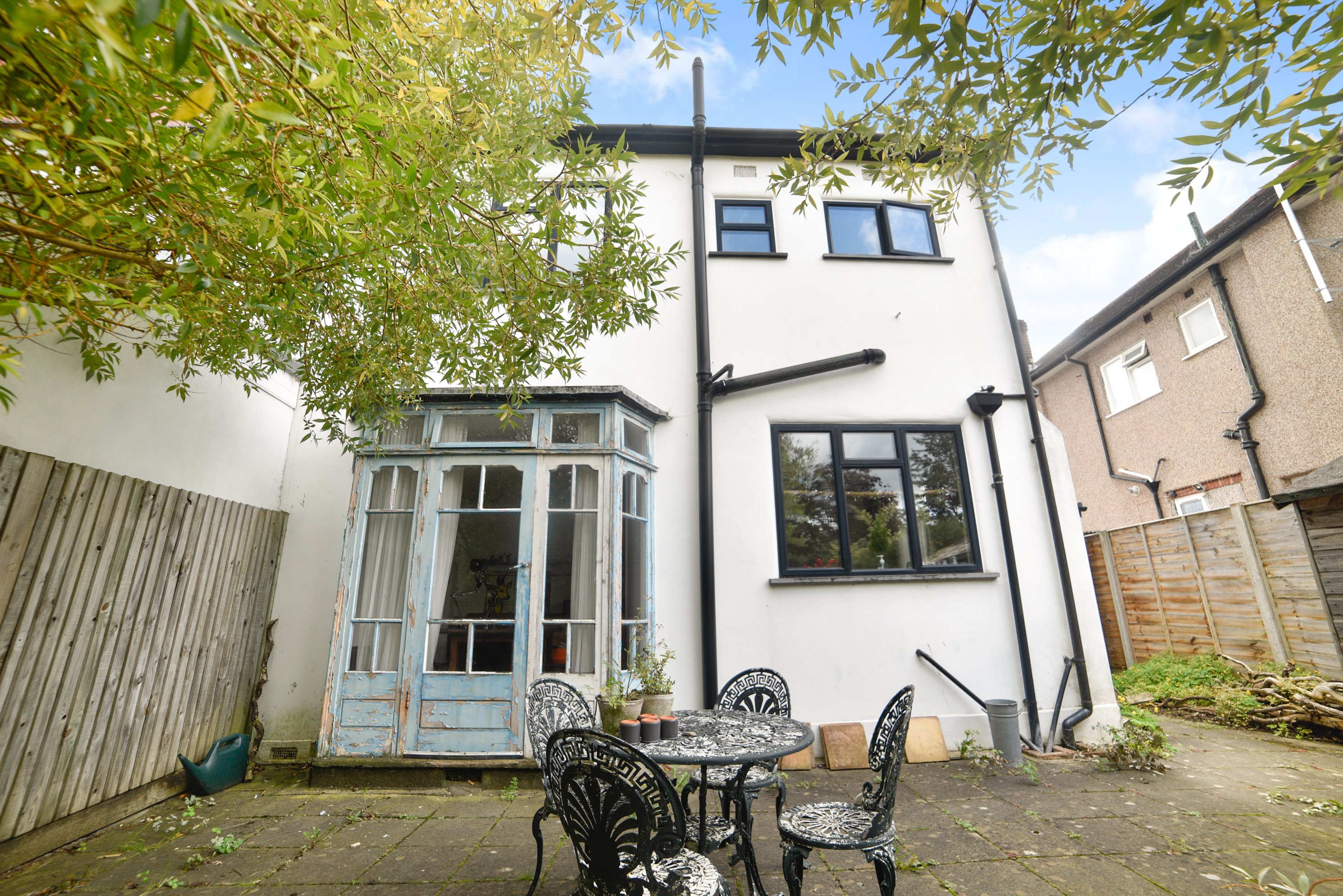 3 bedroom House for sale in St. Michaels Crescent, Pinner, Middlesex