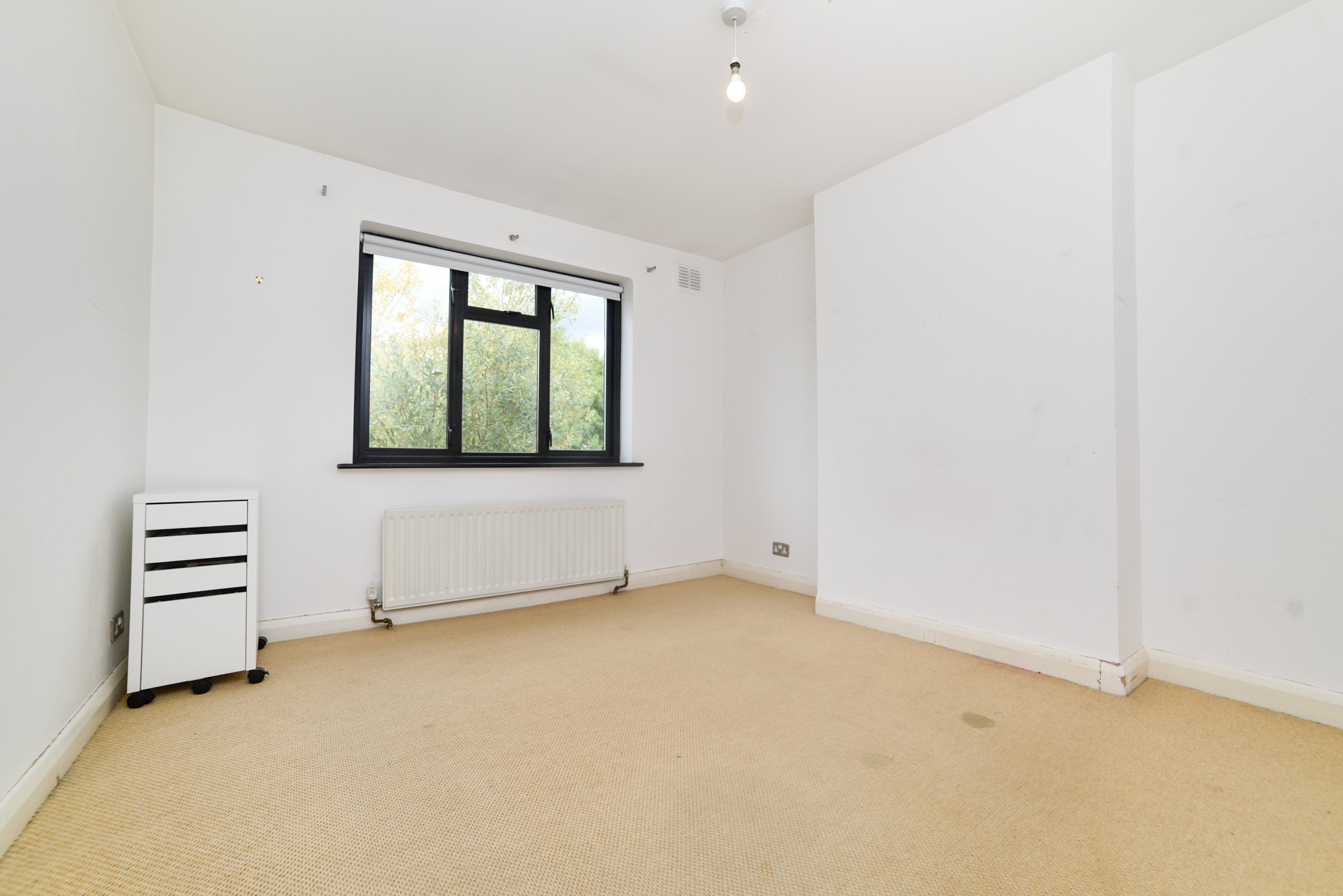 3 bedroom House for sale in St. Michaels Crescent, Pinner, Middlesex