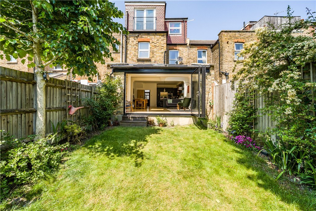4 bedroom House for sale in Drayton Gardens, Ealing, W13 Gibbs Gillespie