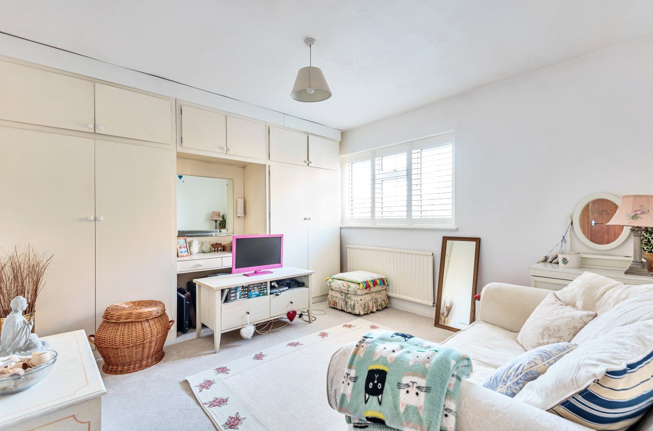 4 bedroom House for sale in Eastcote Road, Ruislip, Middlesex, HA4