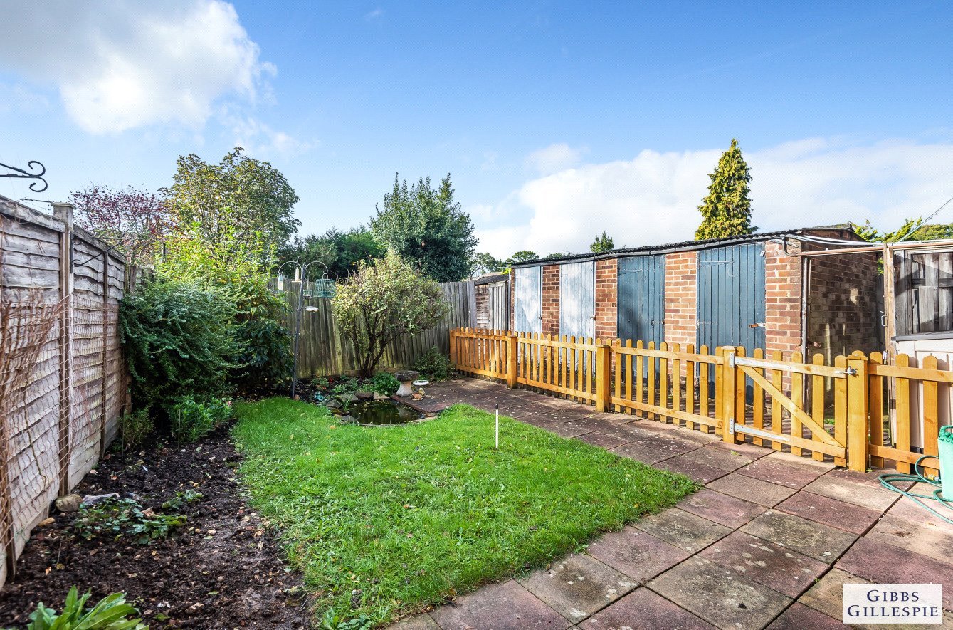 2 bedroom for sale in Headstone Lane, Harrow, Middlesex, HA2