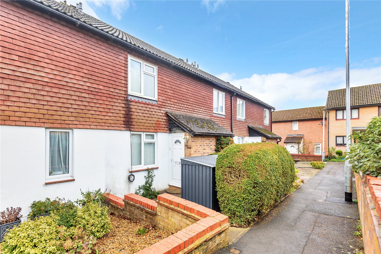2 bedroom House for sale in Sedley Grove, Harefield, Middlesex, UB9