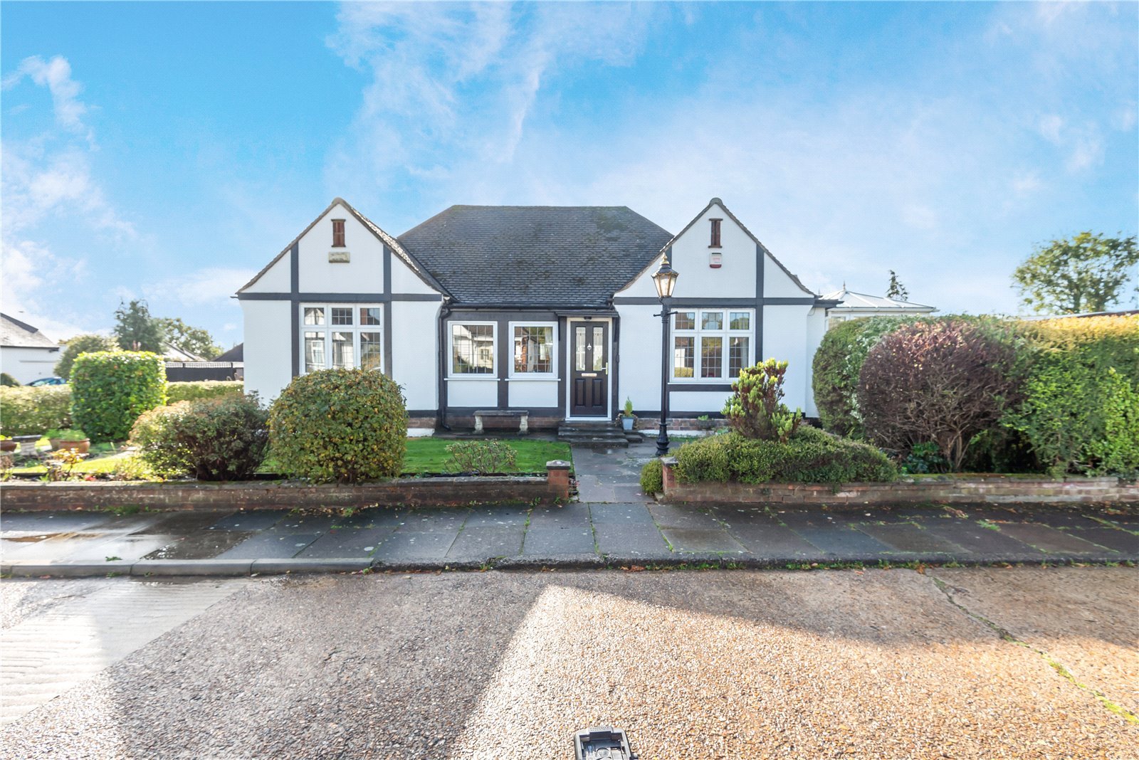 2 bedroom Bungalow for sale in Keswick Gardens, Ruislip, Middlesex, HA4